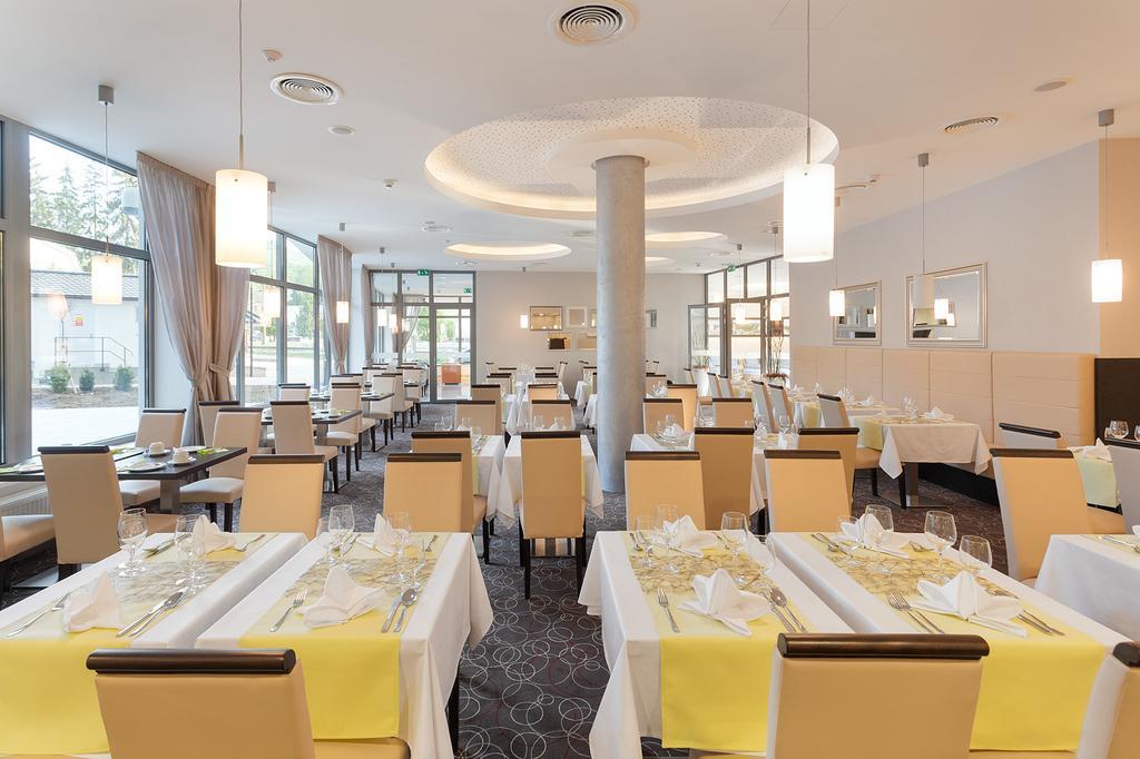 Wellness Hotel Panorama Trencsénteplic Kültér fotó