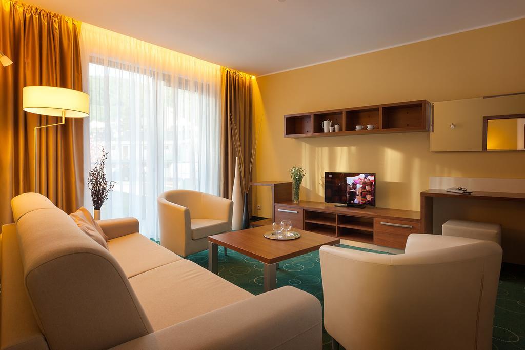 Wellness Hotel Panorama Trencsénteplic Kültér fotó