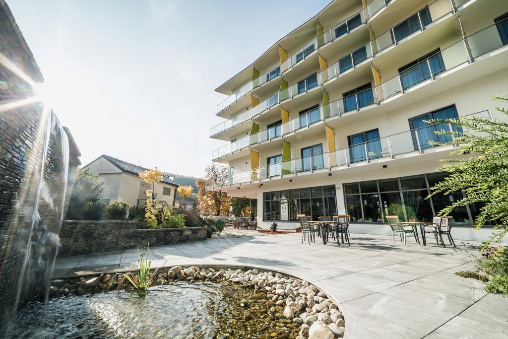 Wellness Hotel Panorama Trencsénteplic Kültér fotó